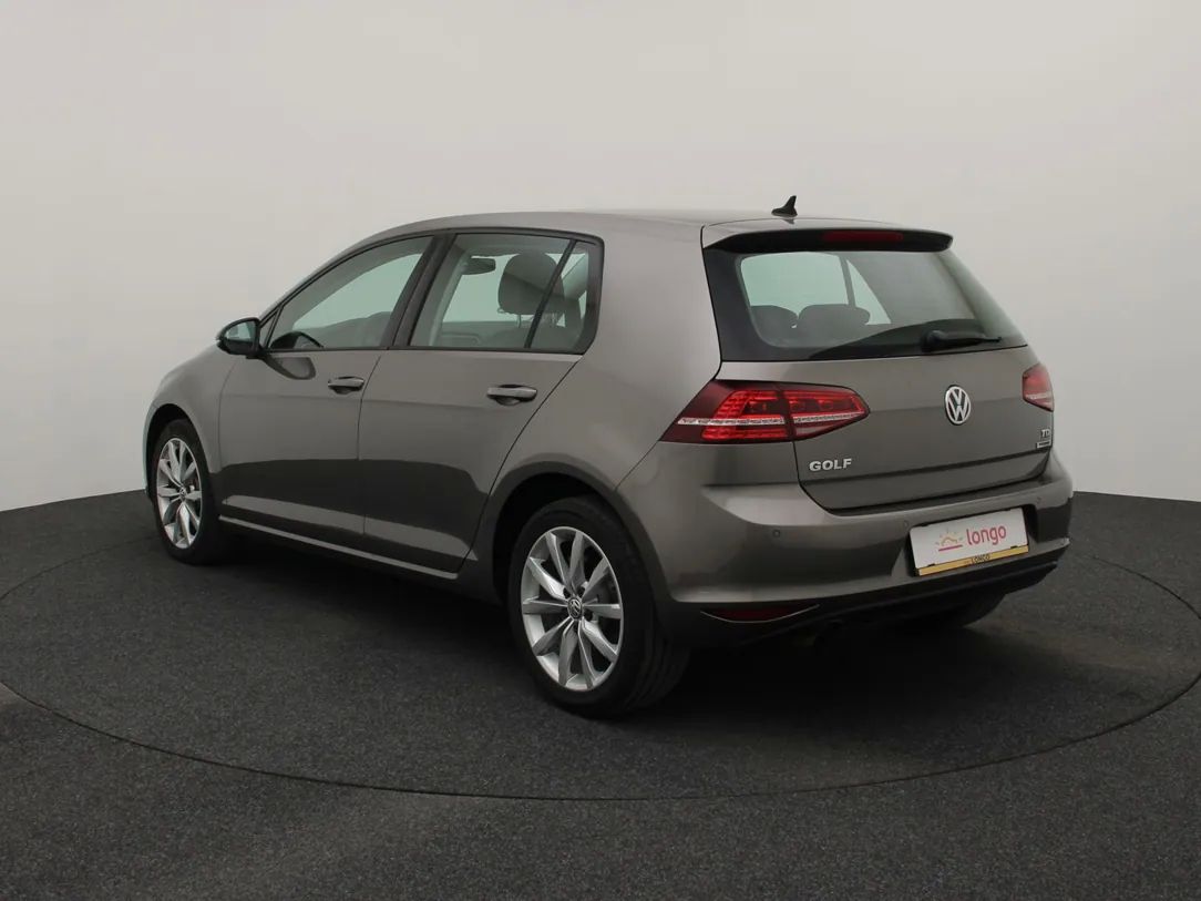 Volkswagen Golf | 6