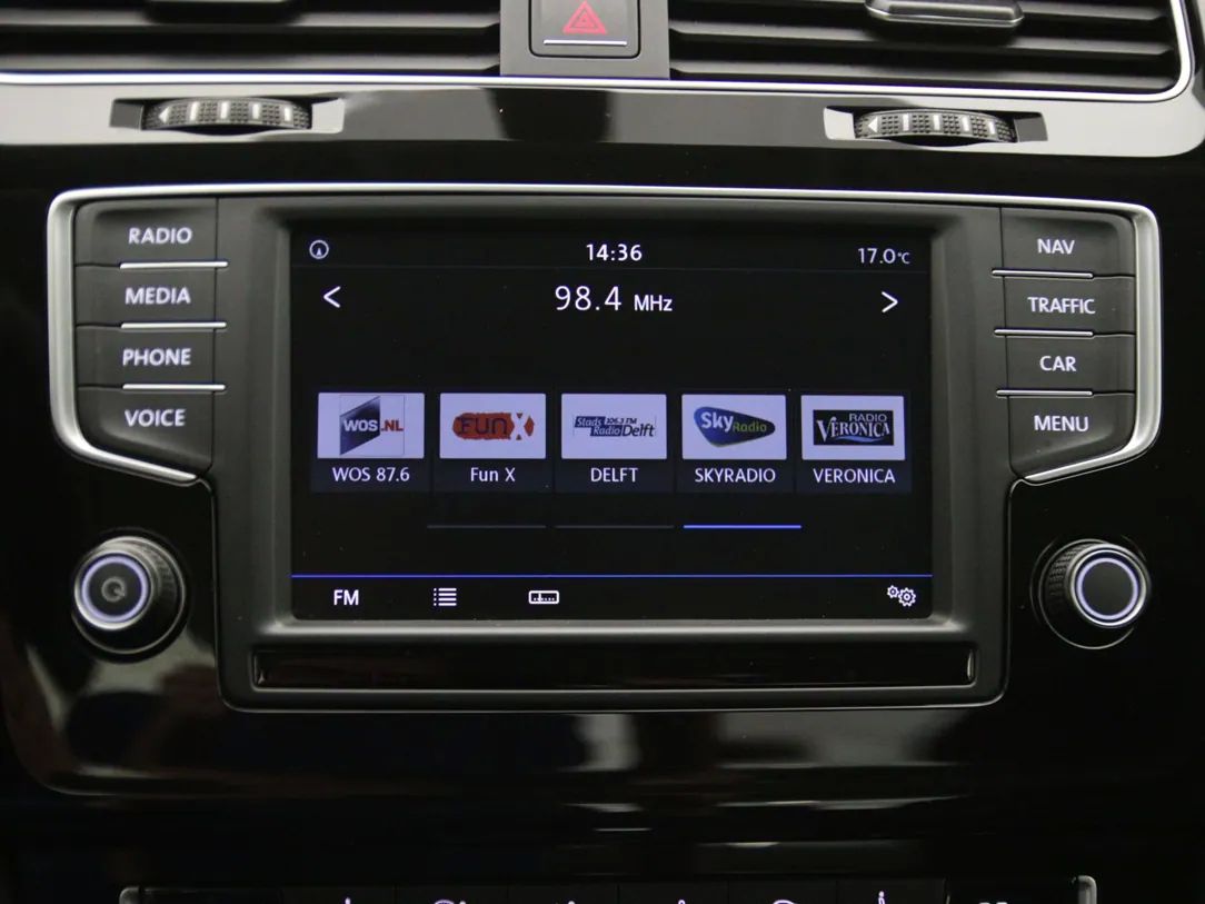 Volkswagen Golf | 21