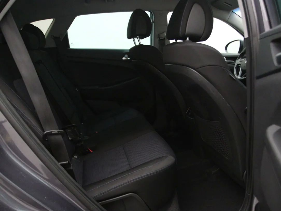 Hyundai Tucson | 14