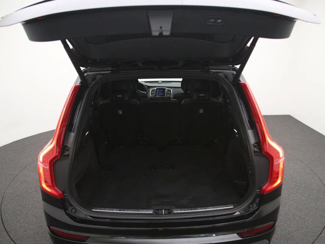 Volvo XC90 | 41