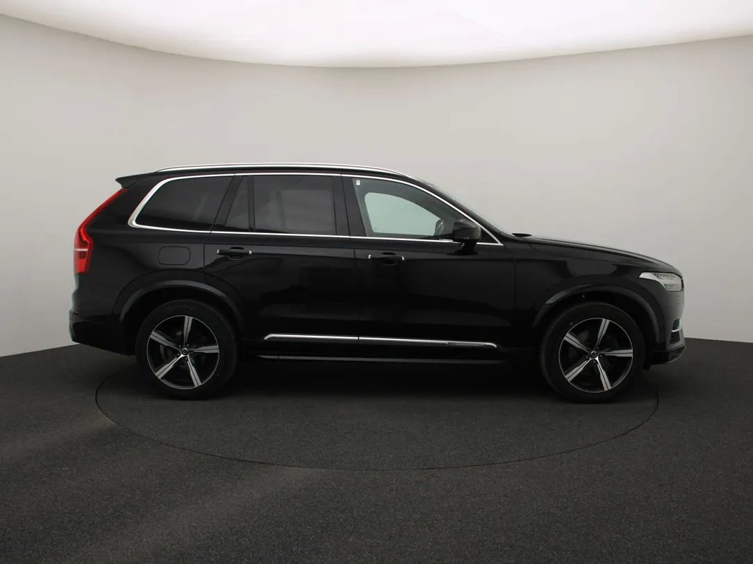 Volvo XC90 | 8