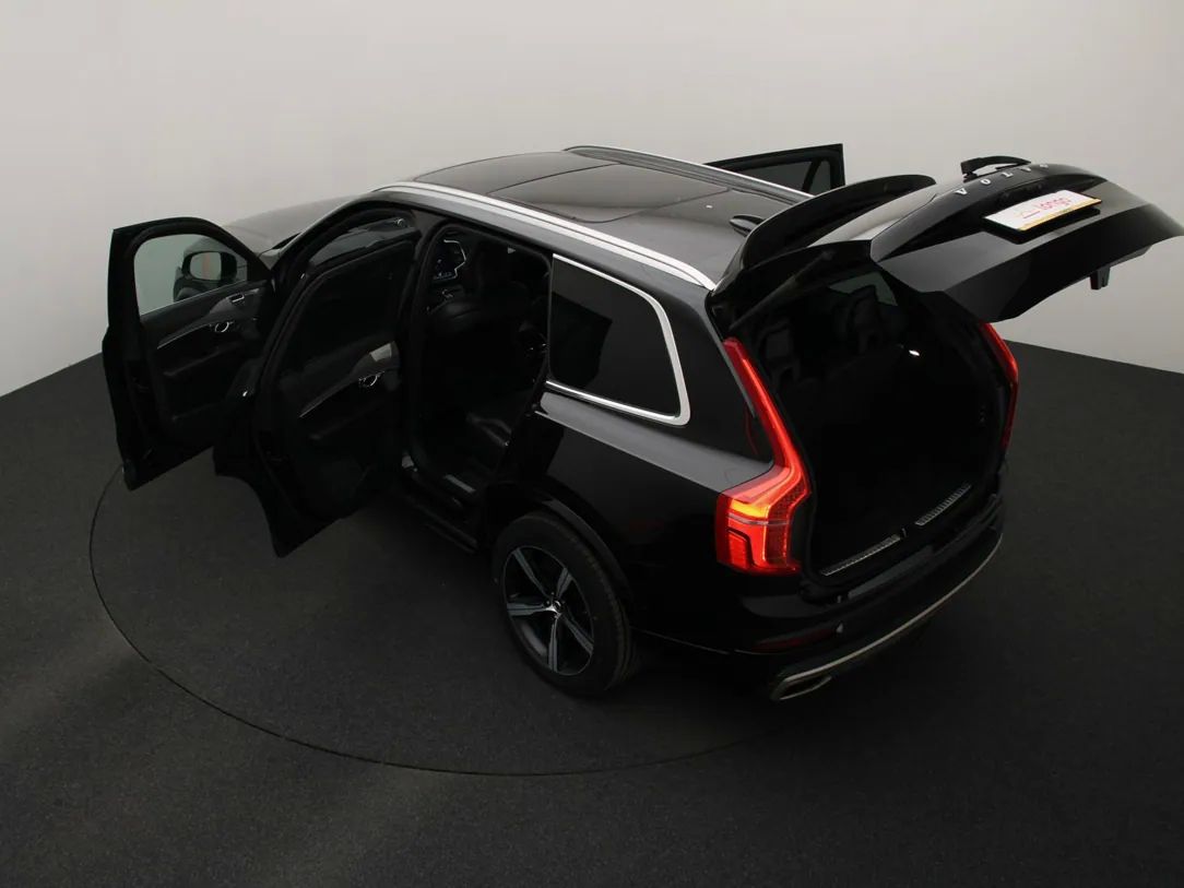 Volvo XC90 | 12