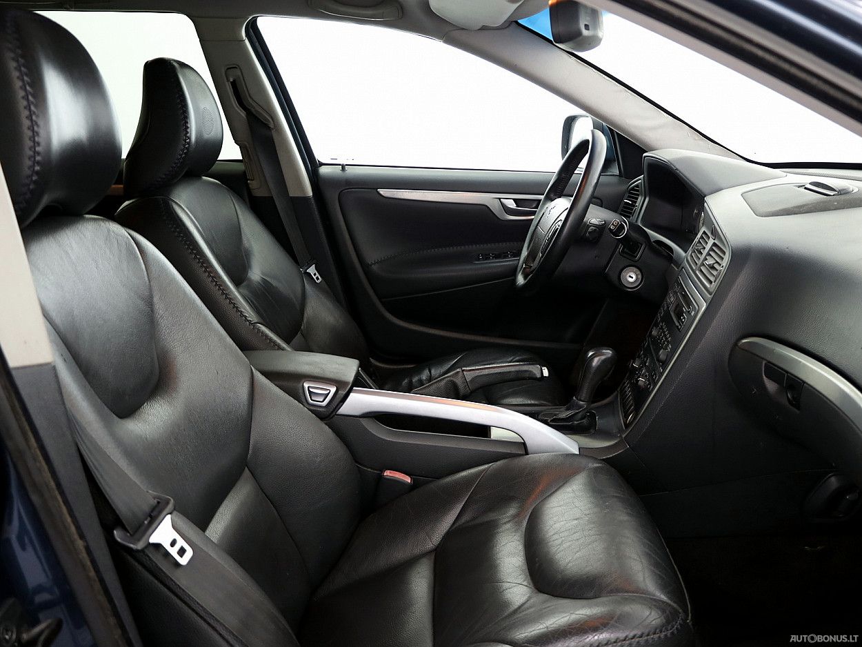 Volvo XC70 | 5