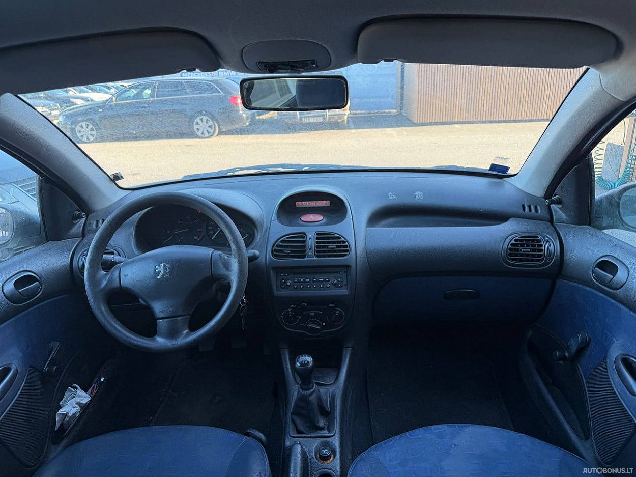 Peugeot 206 | 4