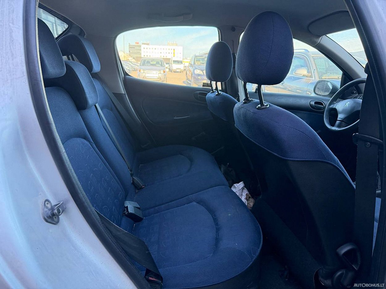Peugeot 206 | 6