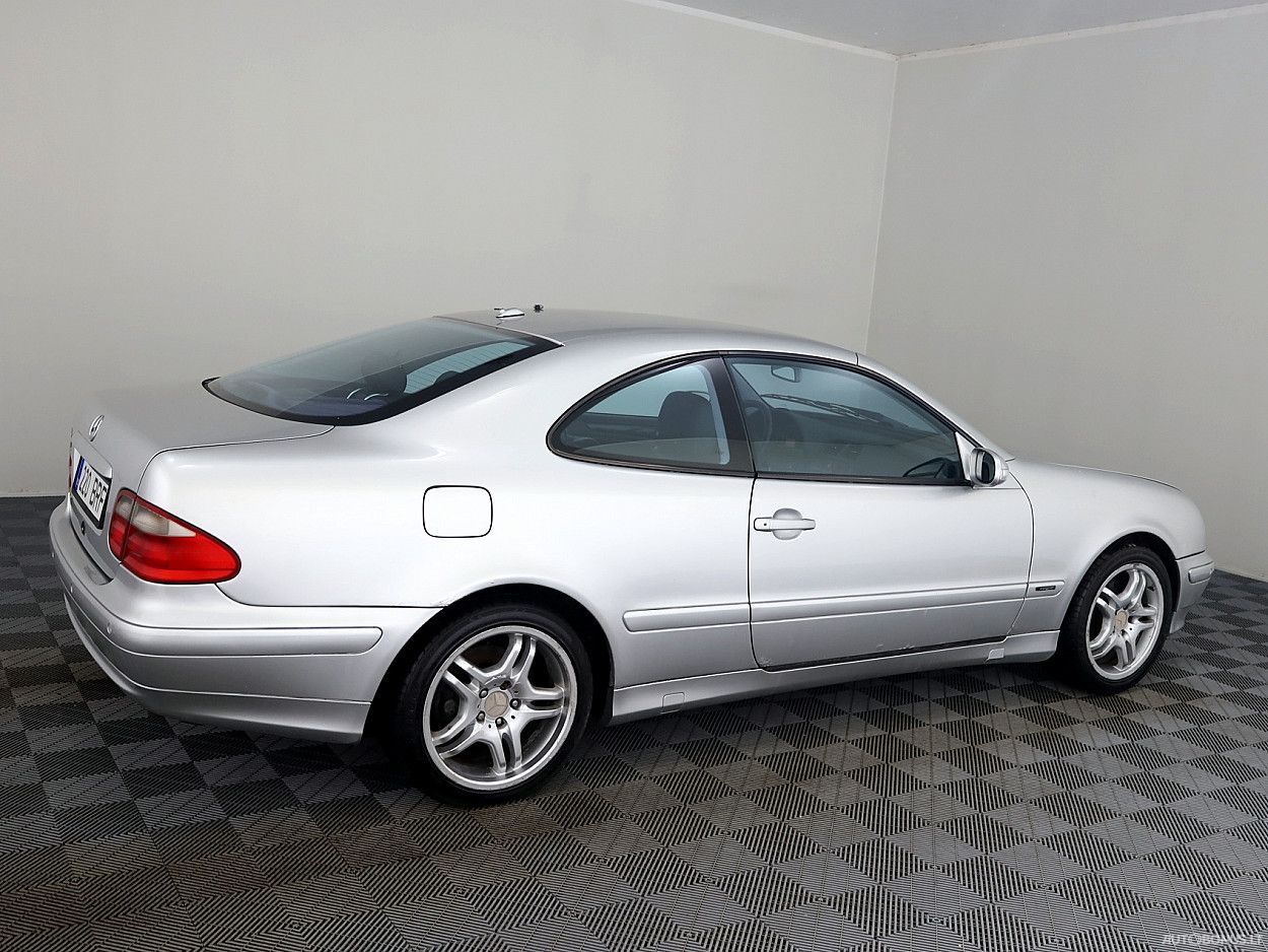 Mercedes-Benz CLK320 | 2