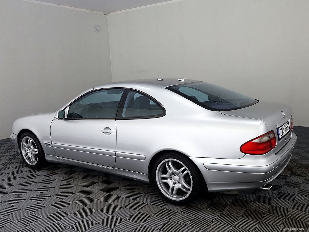 Mercedes-Benz CLK320 | 3
