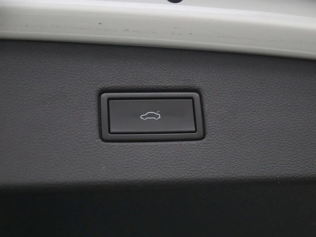 Volkswagen Tiguan | 42