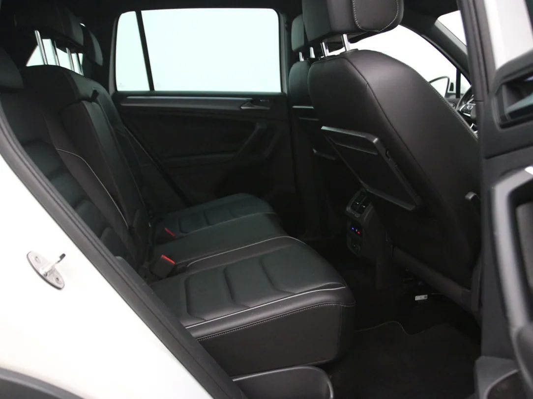 Volkswagen Tiguan | 14