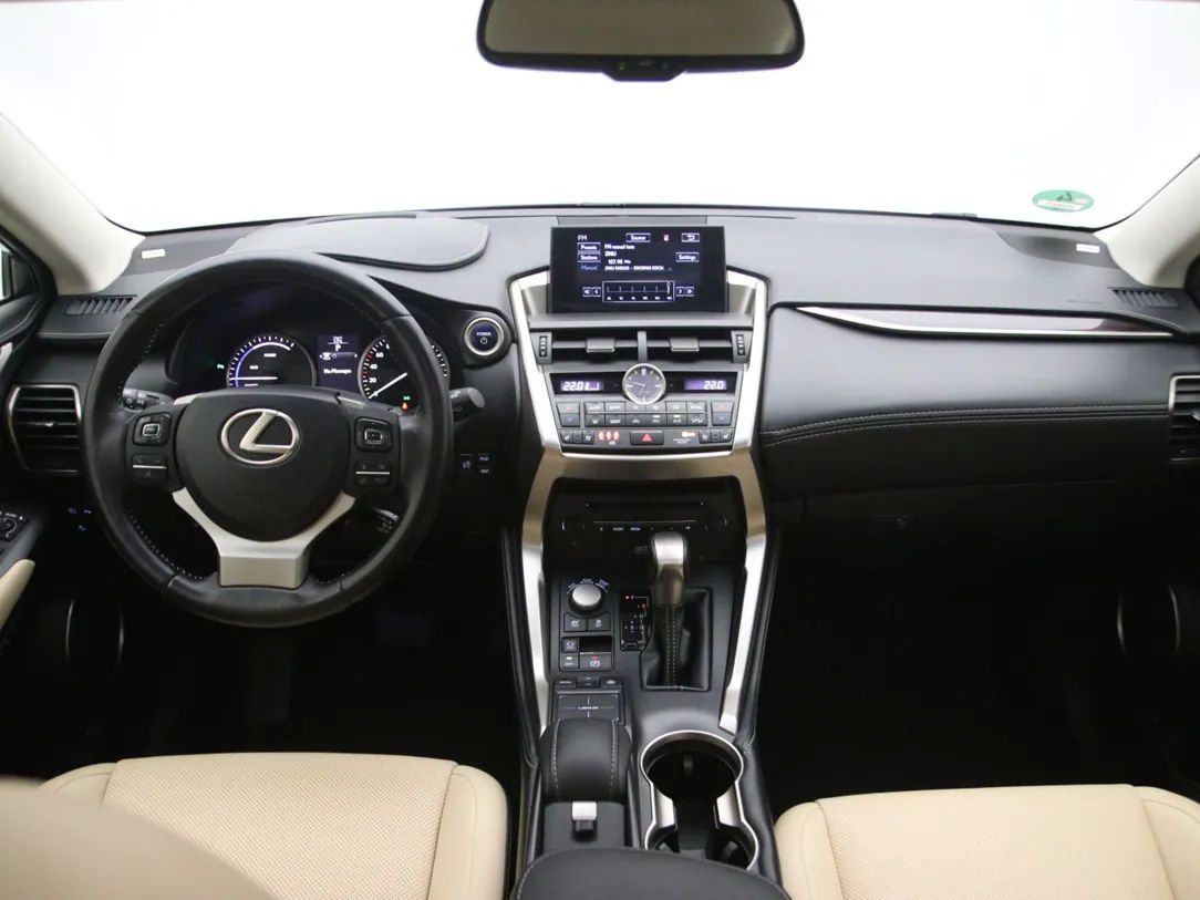Lexus NX 300h | 1