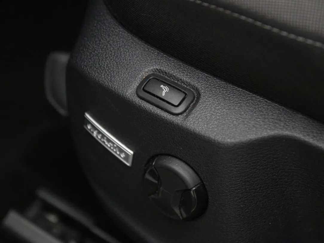 Volkswagen Golf | 33