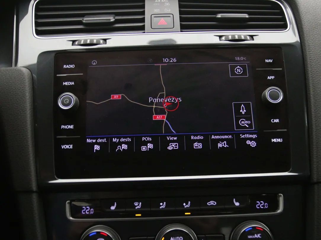 Volkswagen Golf | 23