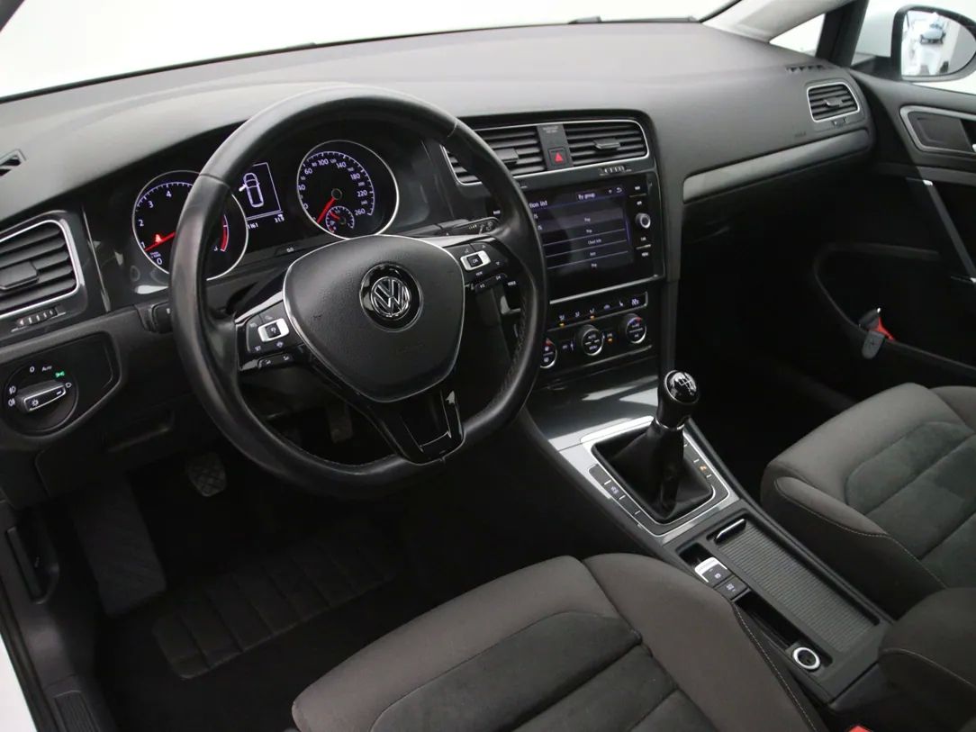 Volkswagen Golf | 15