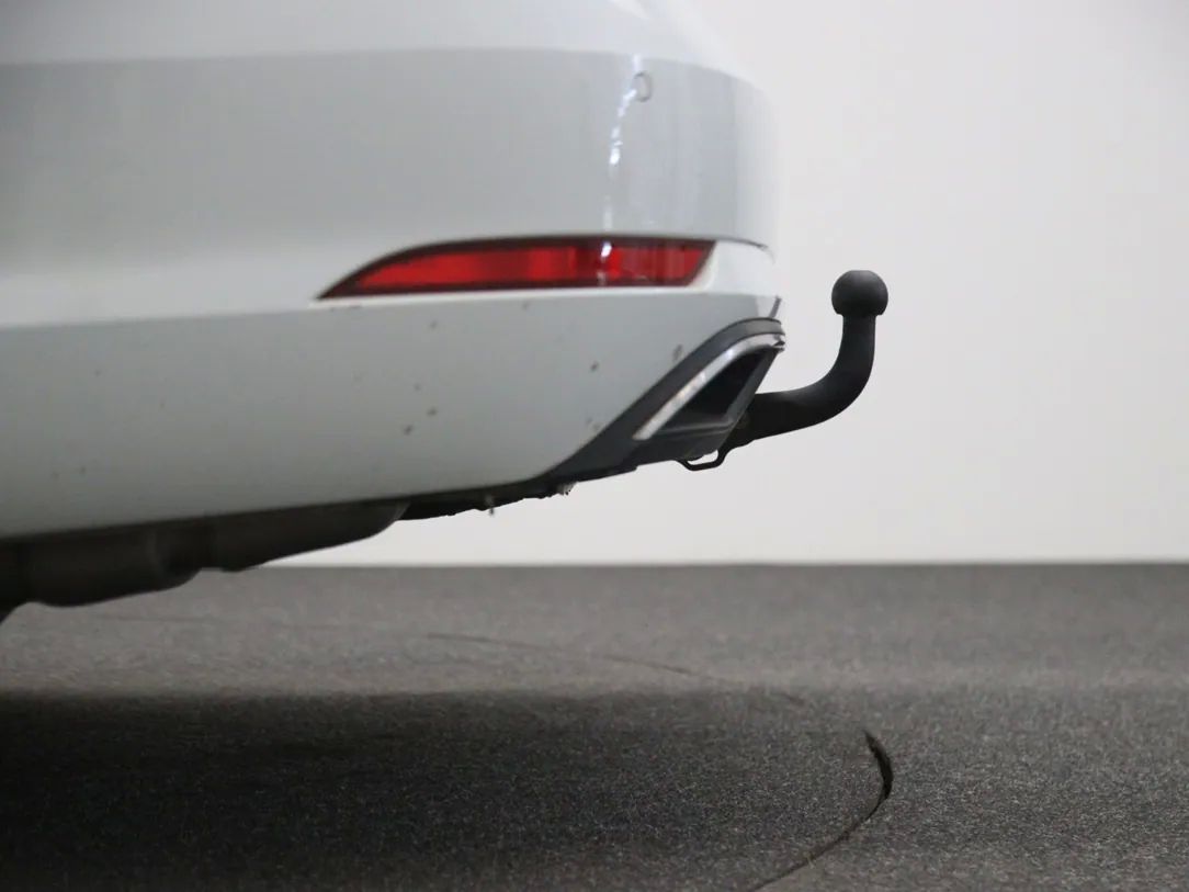 Volkswagen Golf | 28