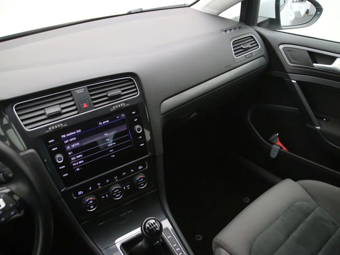 Volkswagen Golf | 20