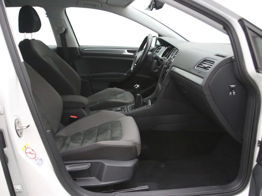 Volkswagen Golf | 13