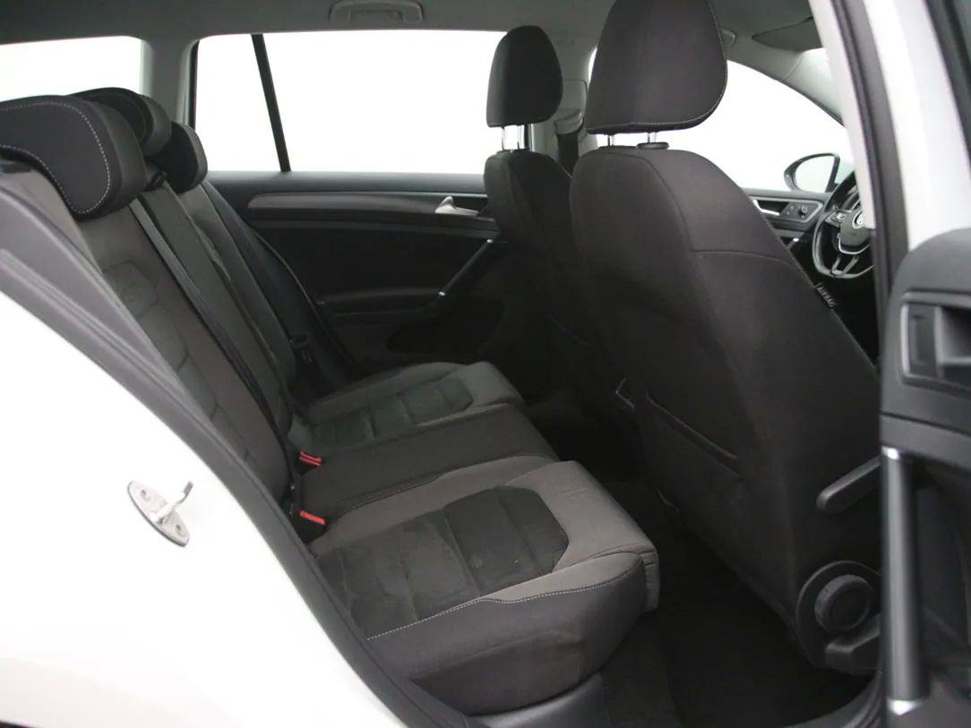 Volkswagen Golf | 14