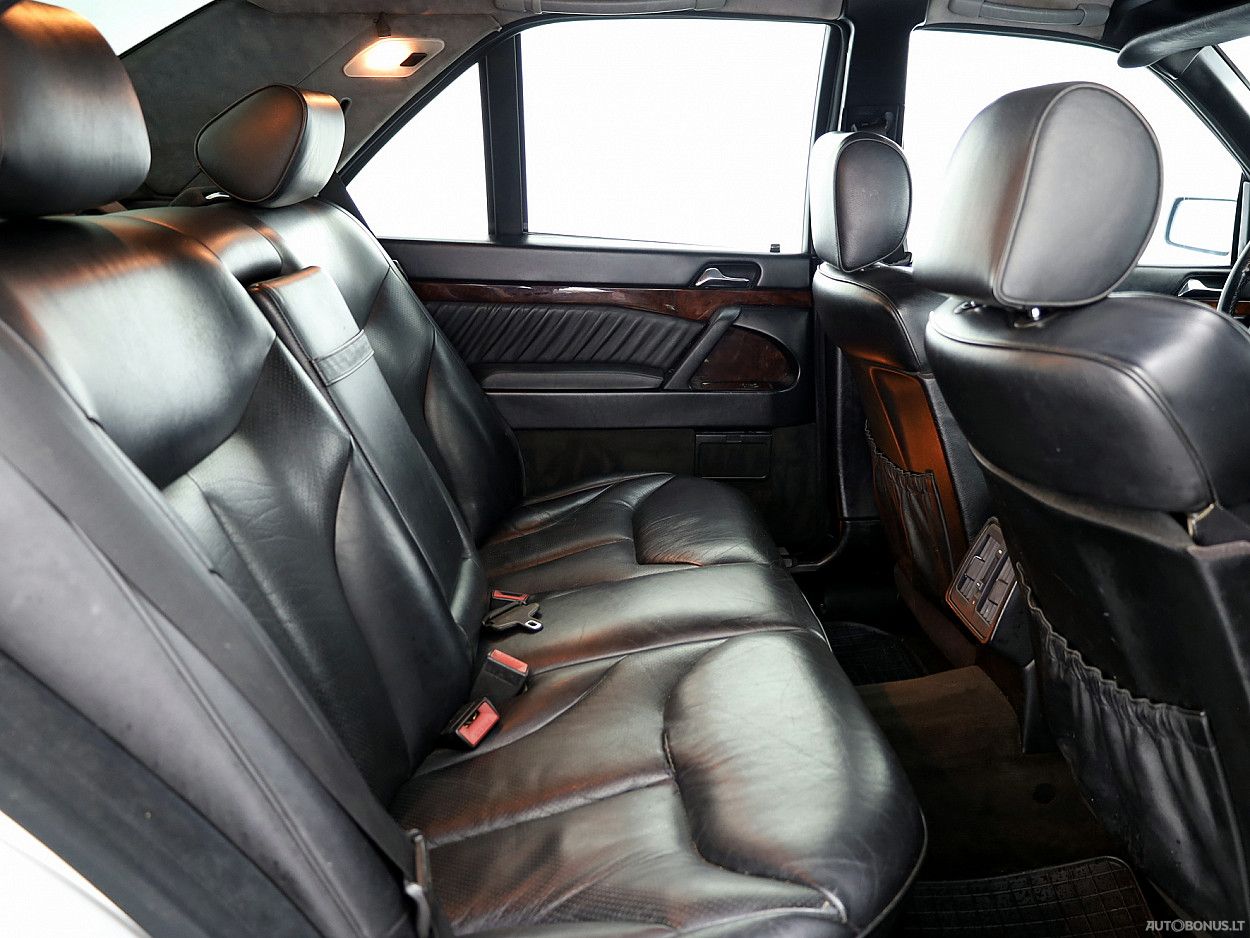 Mercedes-Benz S350 | 6