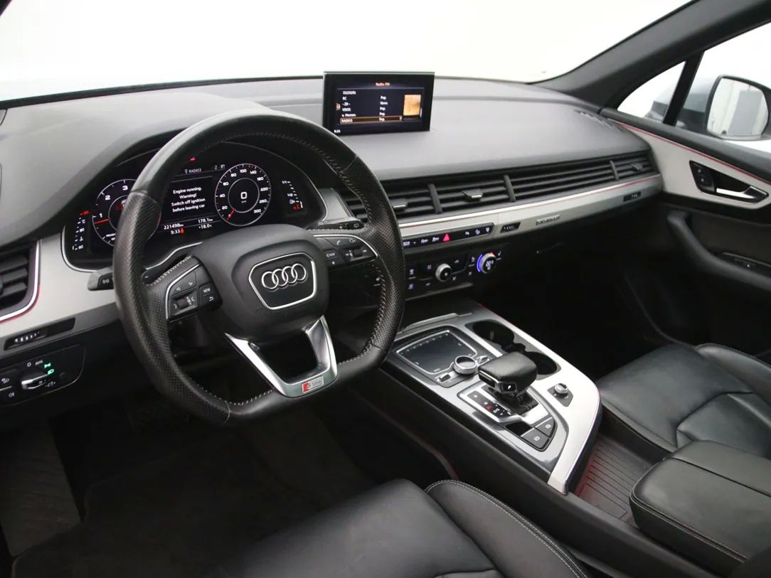 Audi Q7 | 16