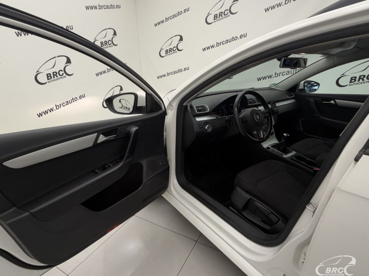 Volkswagen Passat | 16