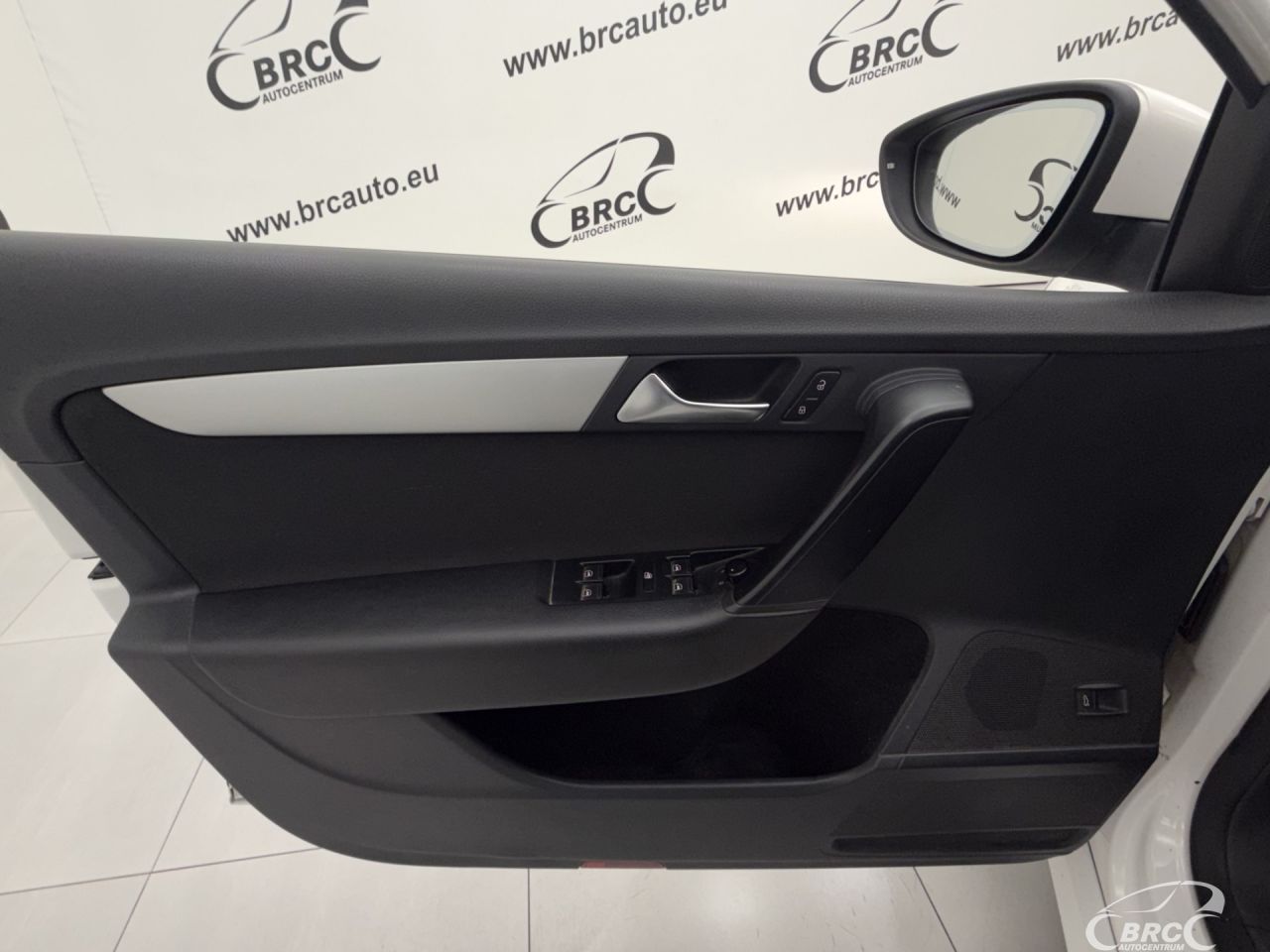 Volkswagen Passat | 17