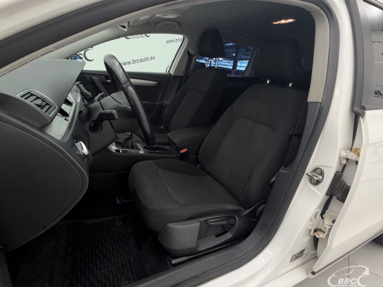 Volkswagen Passat | 38