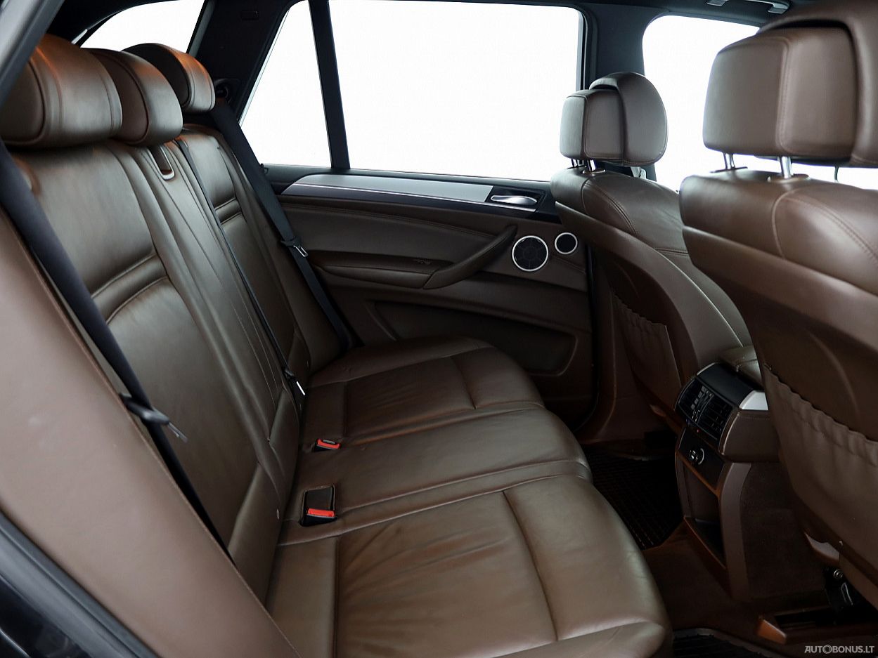 BMW X5 | 6