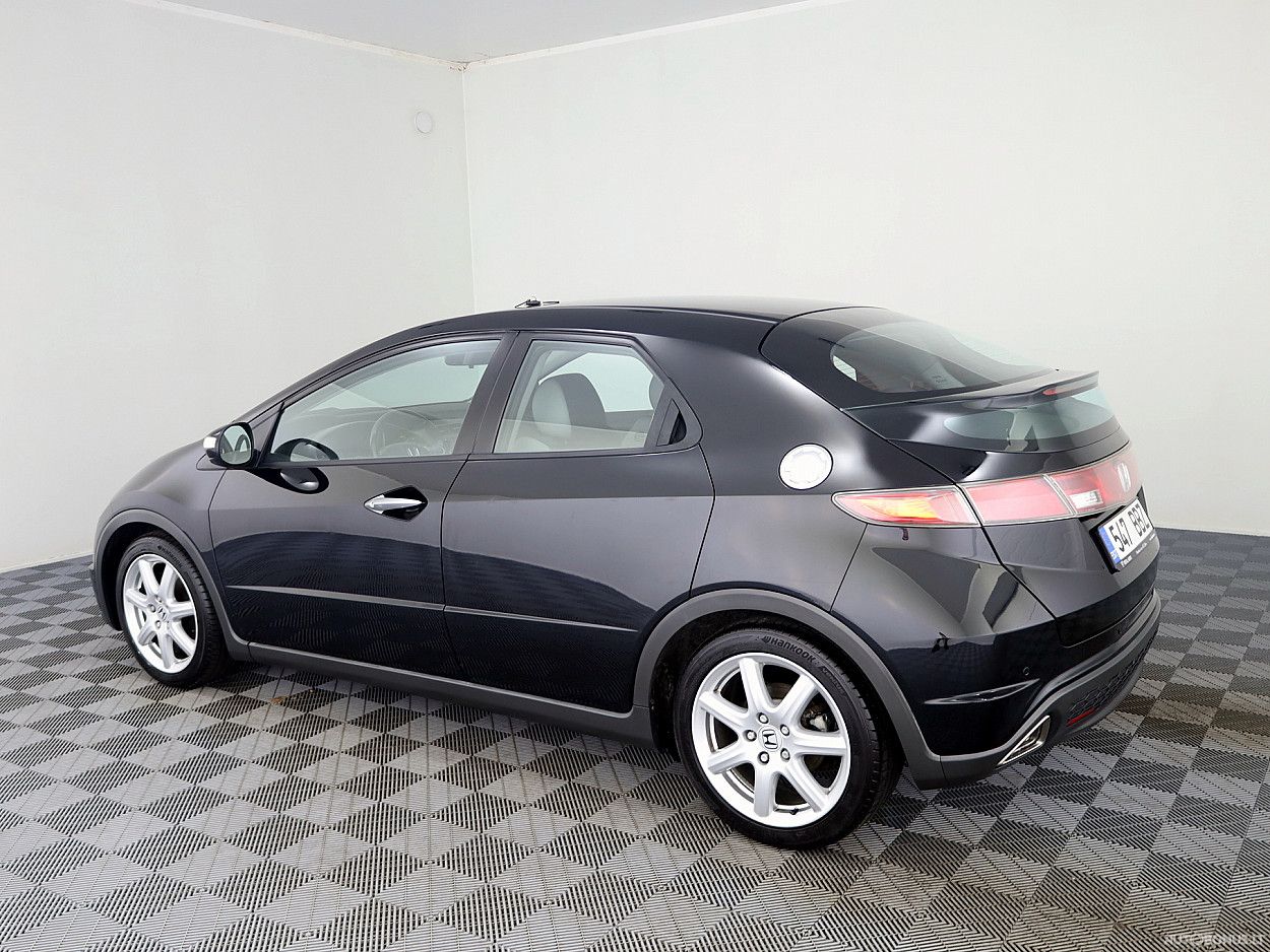 Honda Civic | 3