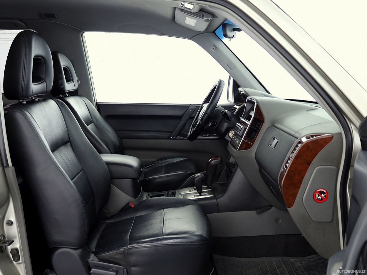 Mitsubishi Pajero | 5