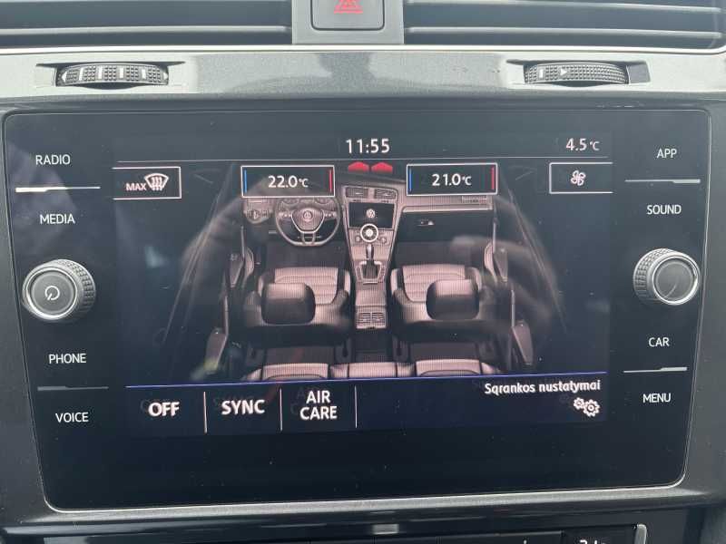 Volkswagen Golf | 10