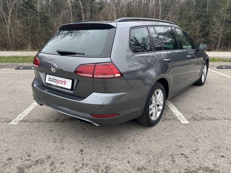 Volkswagen Golf | 2