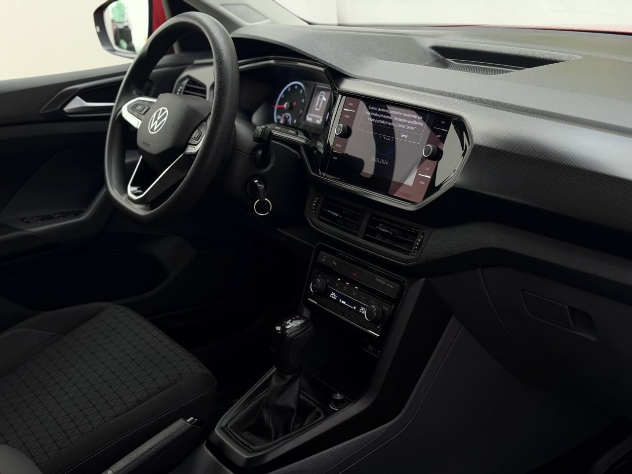 Volkswagen T-Cross | 14