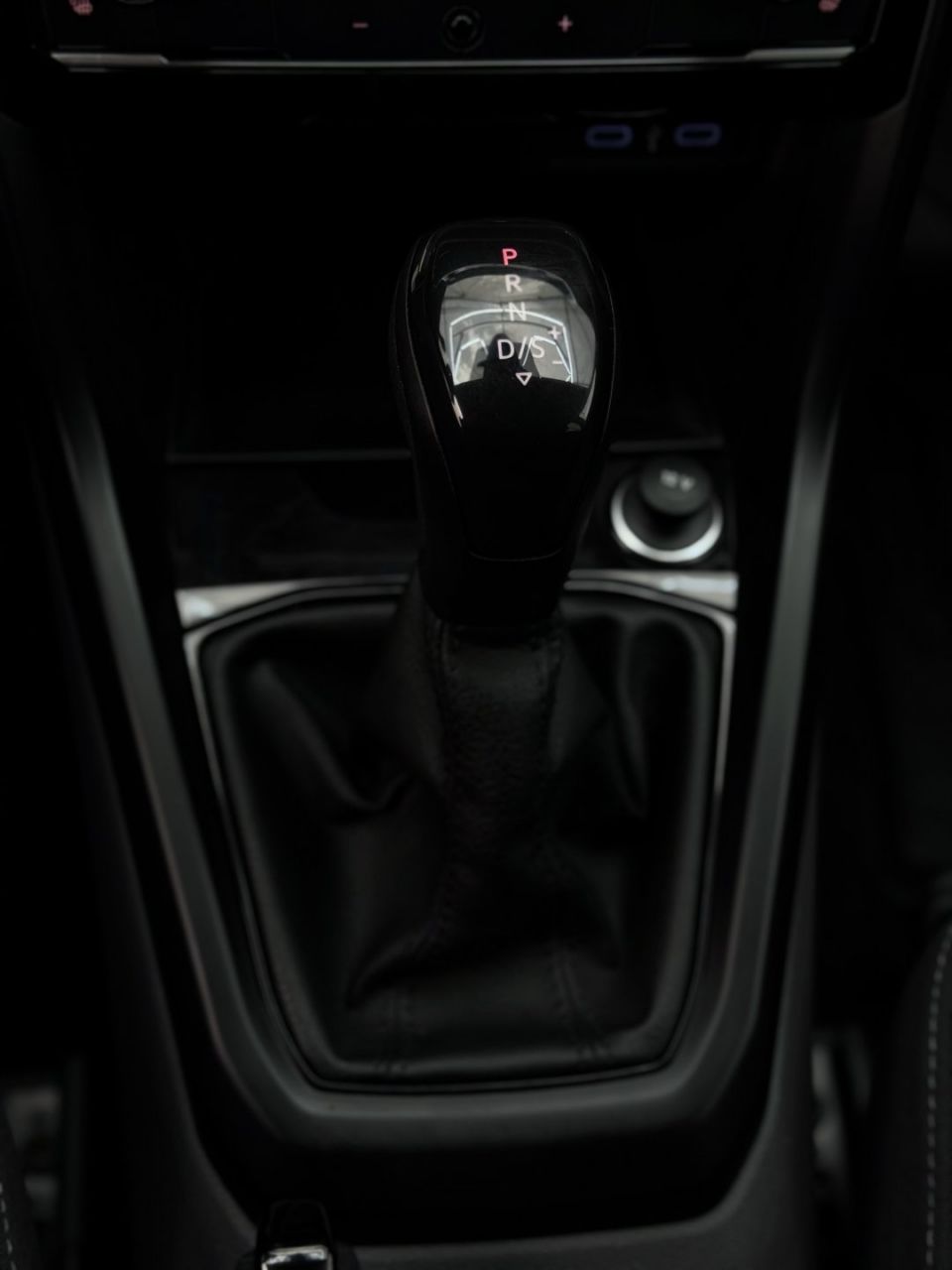 Volkswagen T-Cross | 18