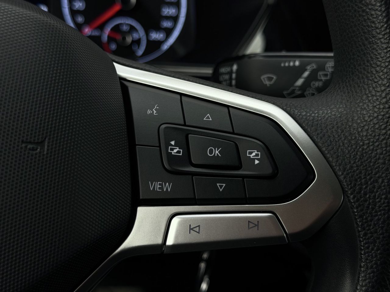 Volkswagen T-Cross | 25