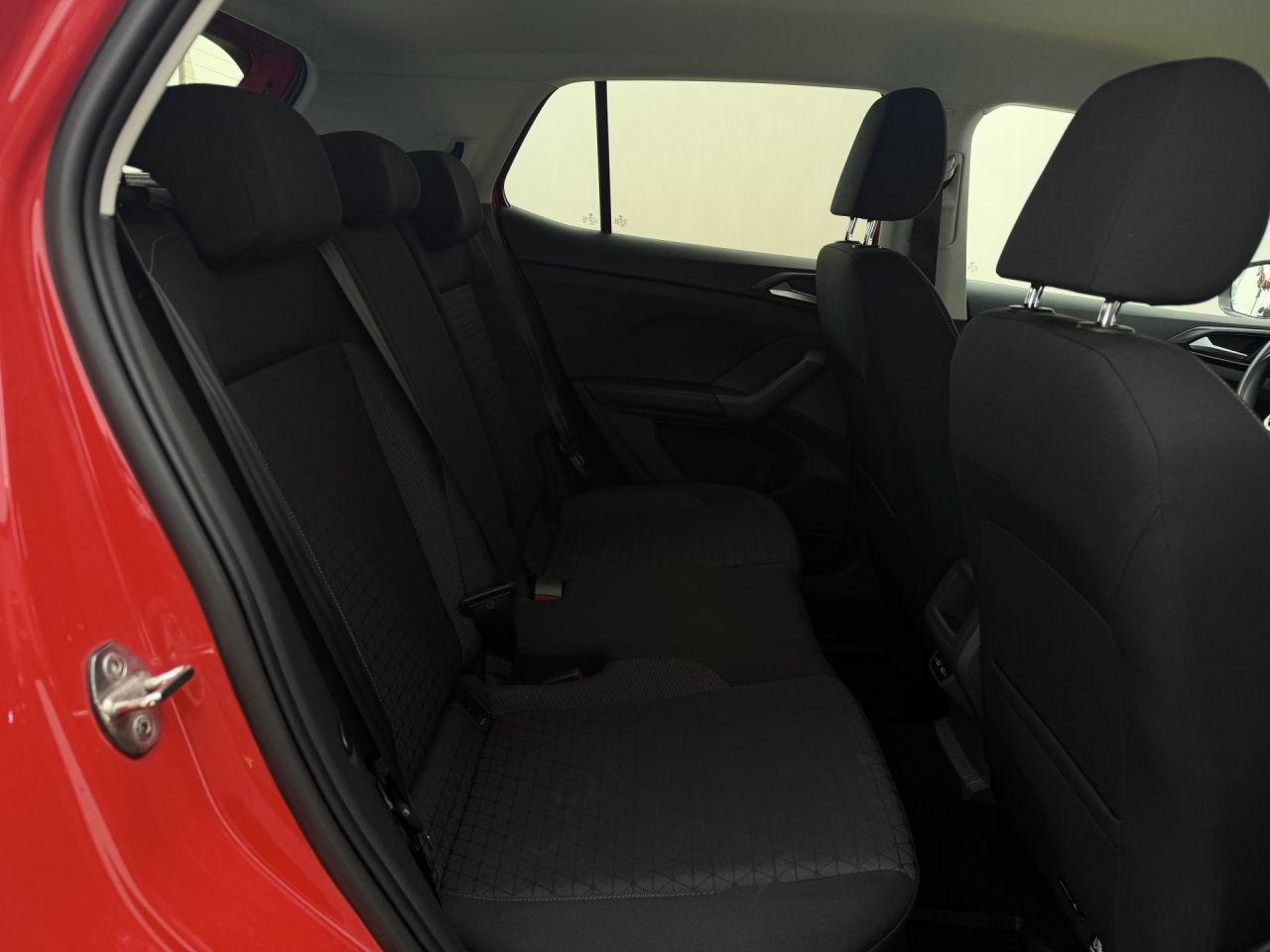 Volkswagen T-Cross | 12