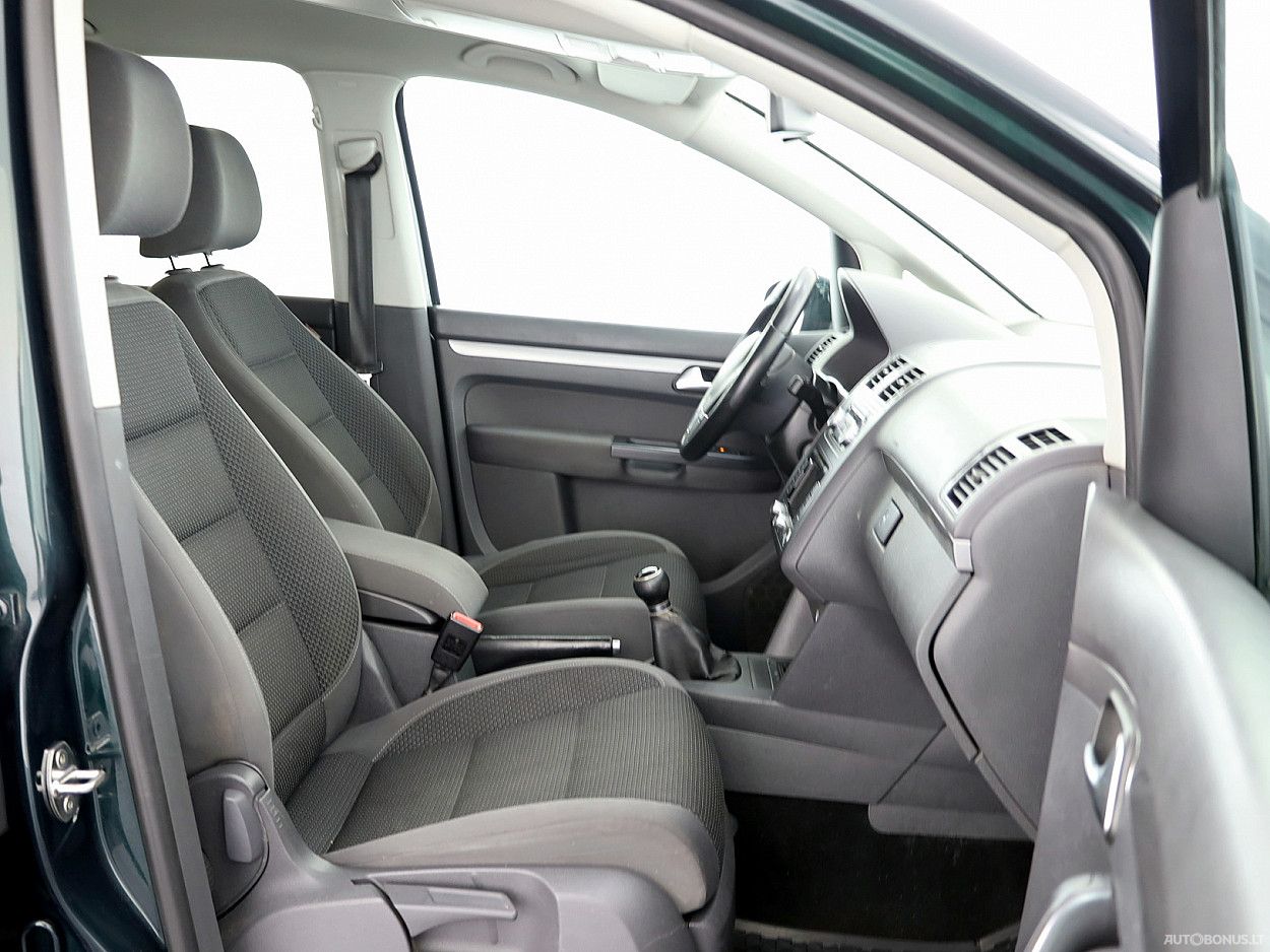 Volkswagen Touran | 5