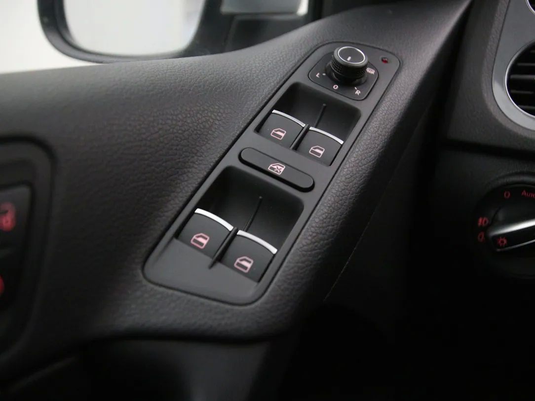 Volkswagen Tiguan | 24