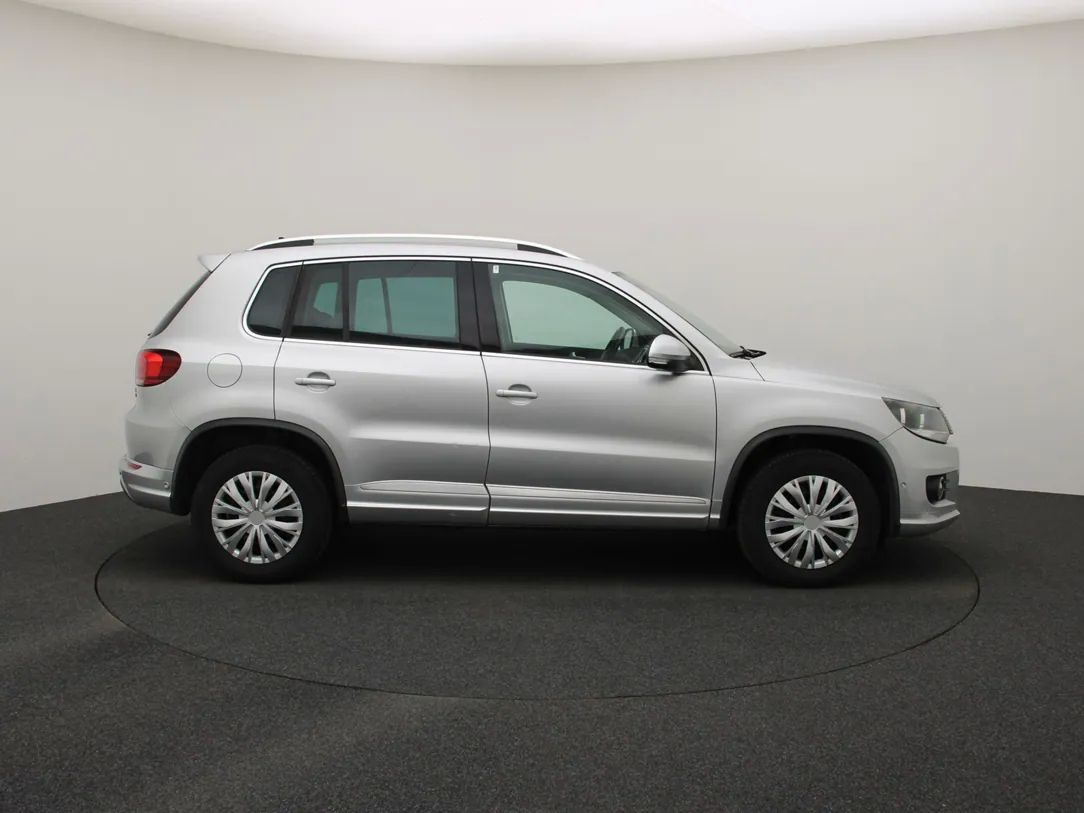 Volkswagen Tiguan | 8