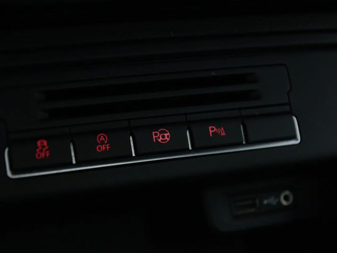 Volkswagen Tiguan | 28