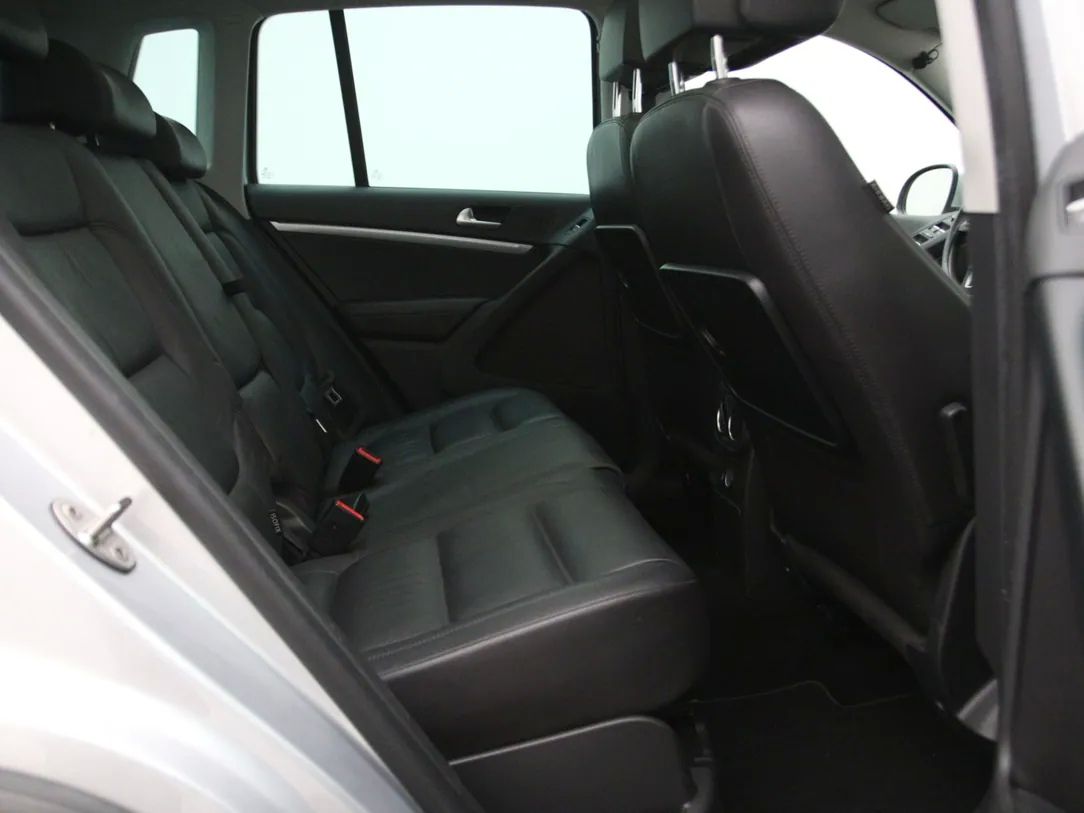 Volkswagen Tiguan | 14