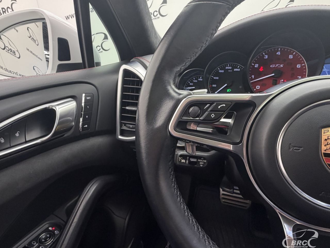 Porsche Cayenne | 33