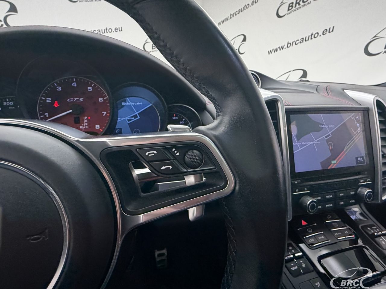 Porsche Cayenne | 32