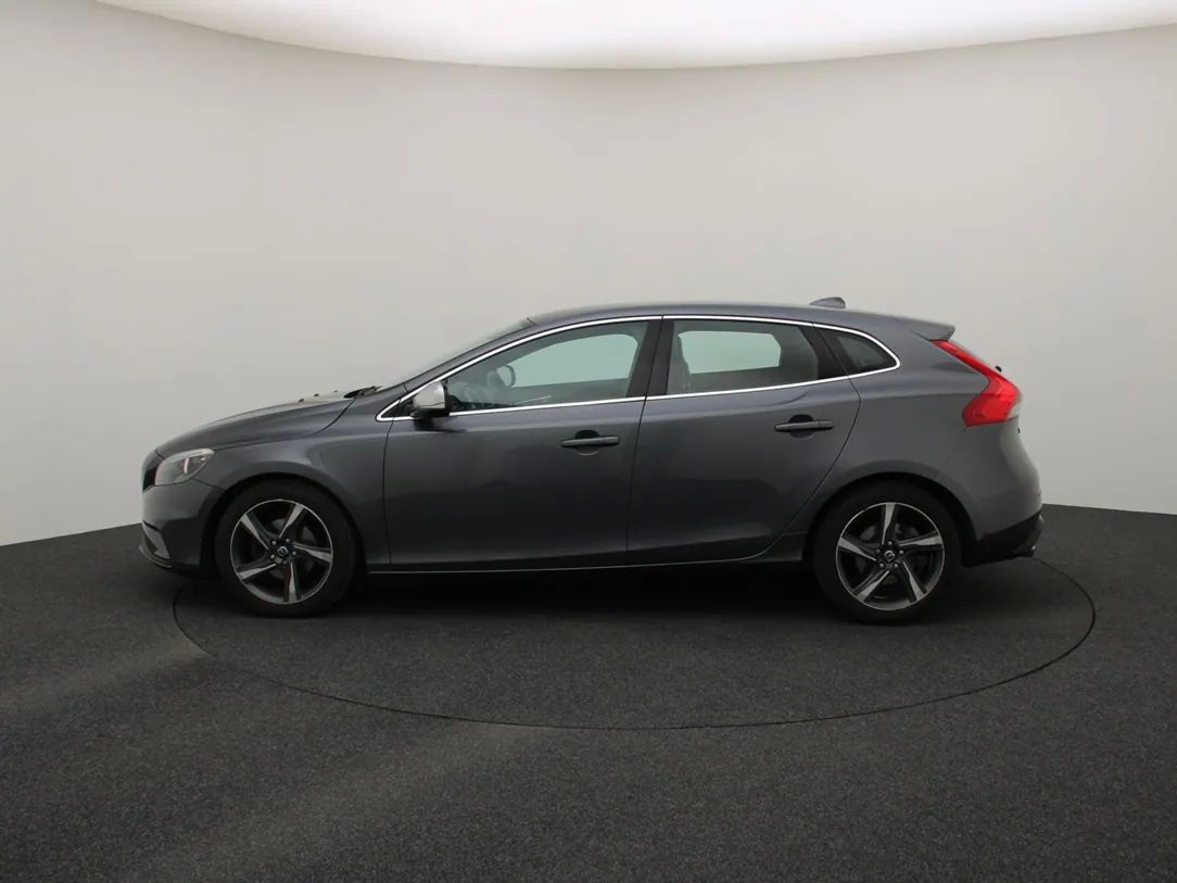 Volvo V40 | 5