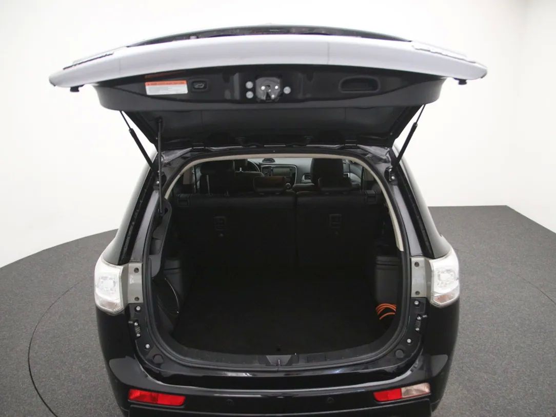 Mitsubishi Outlander | 35