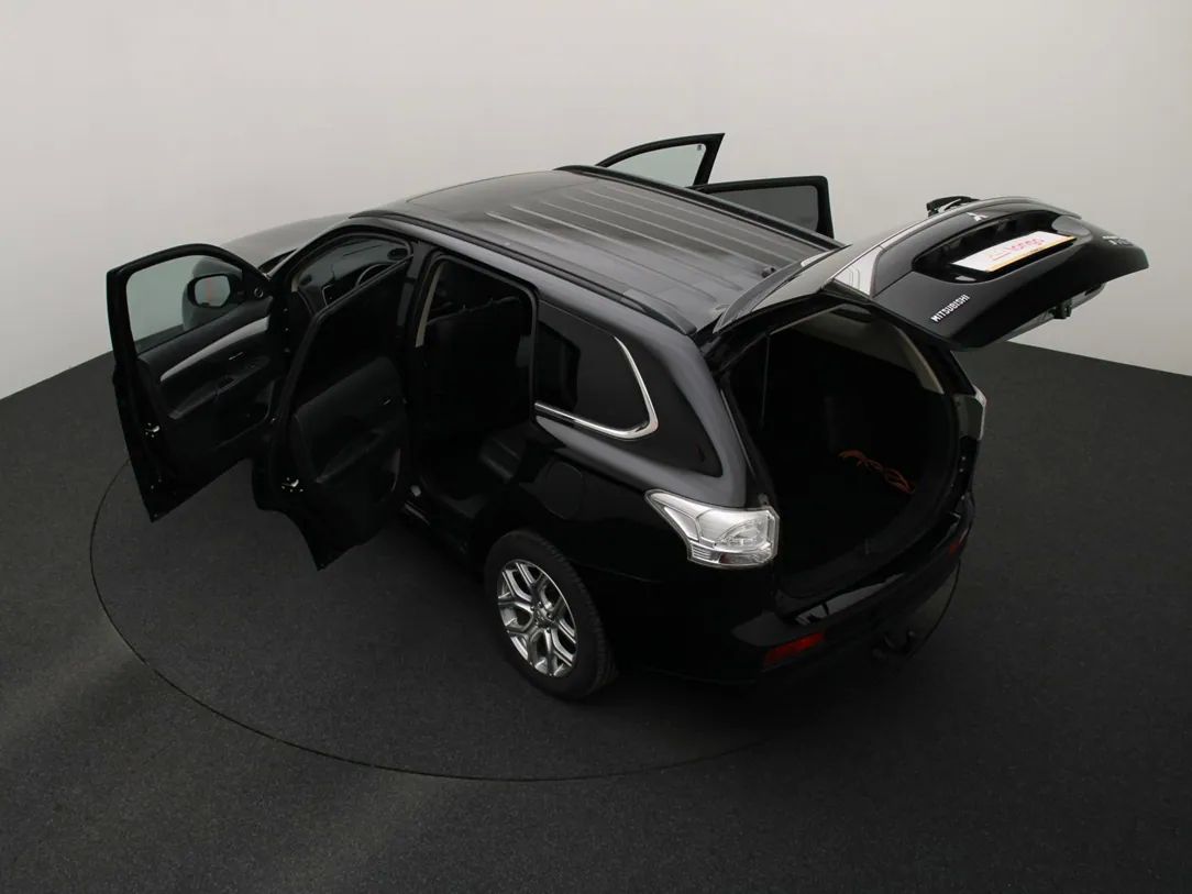 Mitsubishi Outlander | 12