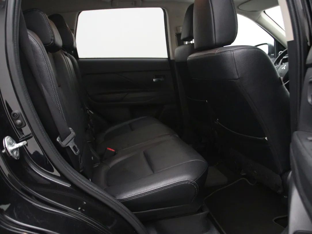 Mitsubishi Outlander | 14