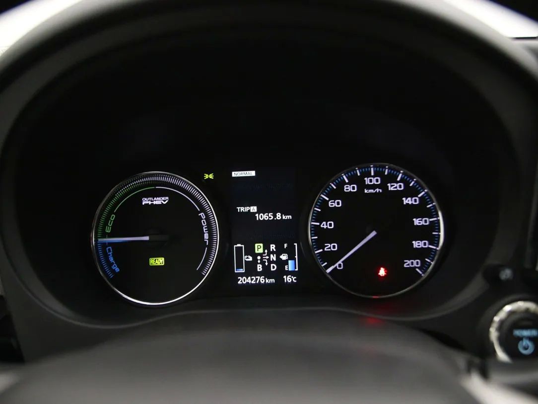 Mitsubishi Outlander | 18