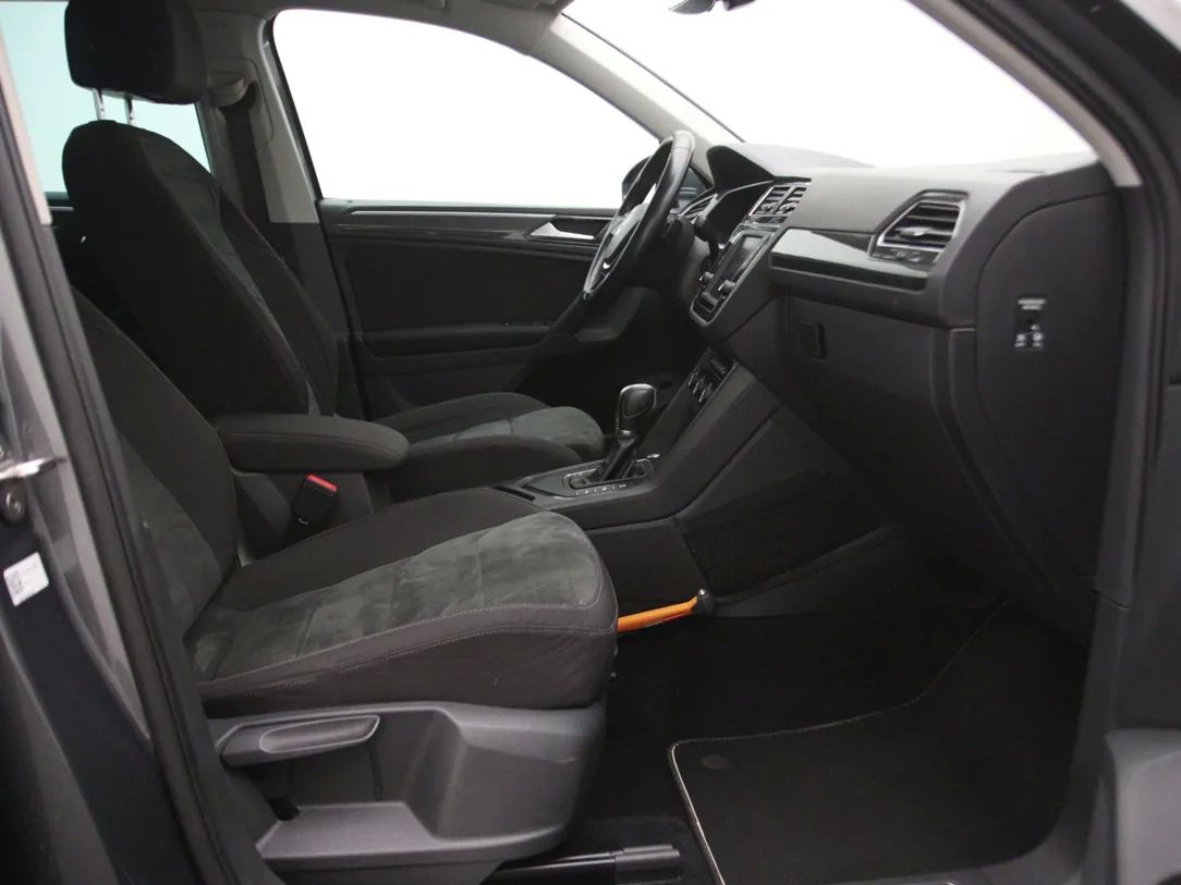 Volkswagen Tiguan | 12
