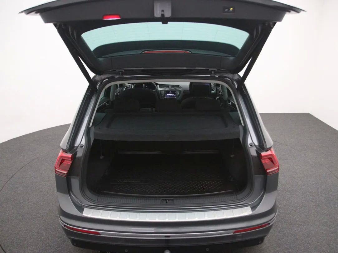 Volkswagen Tiguan | 38