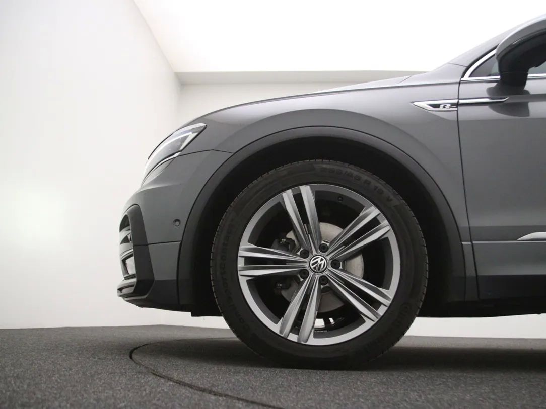 Volkswagen Tiguan | 25